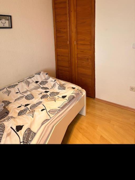 Ruhige Am Wasserschloss Apartment